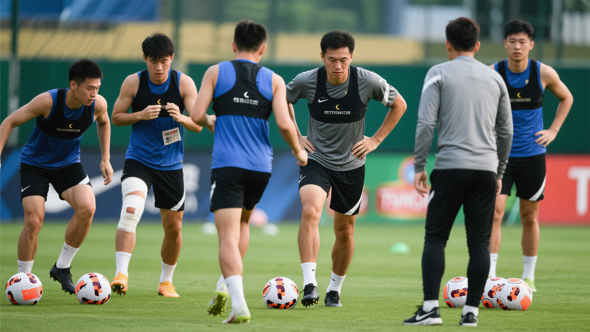 国际米兰世俱杯前瞻:告别小因扎吉后的新征程 然而若提及局限性主要涉及多线作战压力。此外, 若无